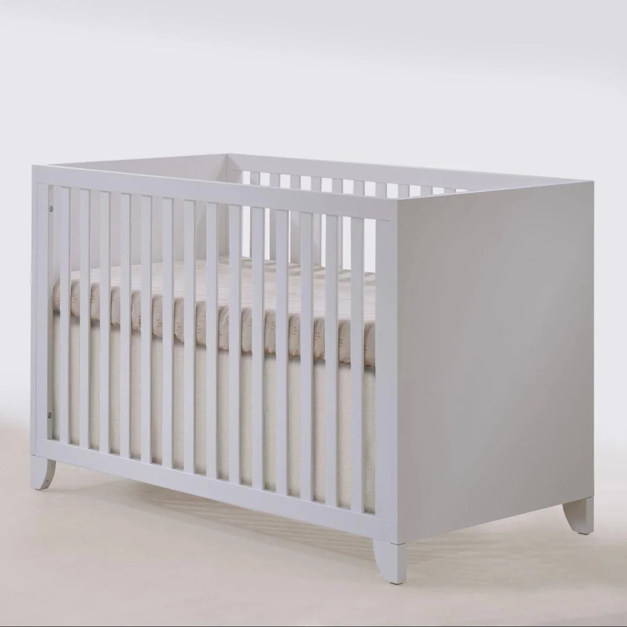 Tulip Aiko Island Crib with 3-Drawer Dresser Set