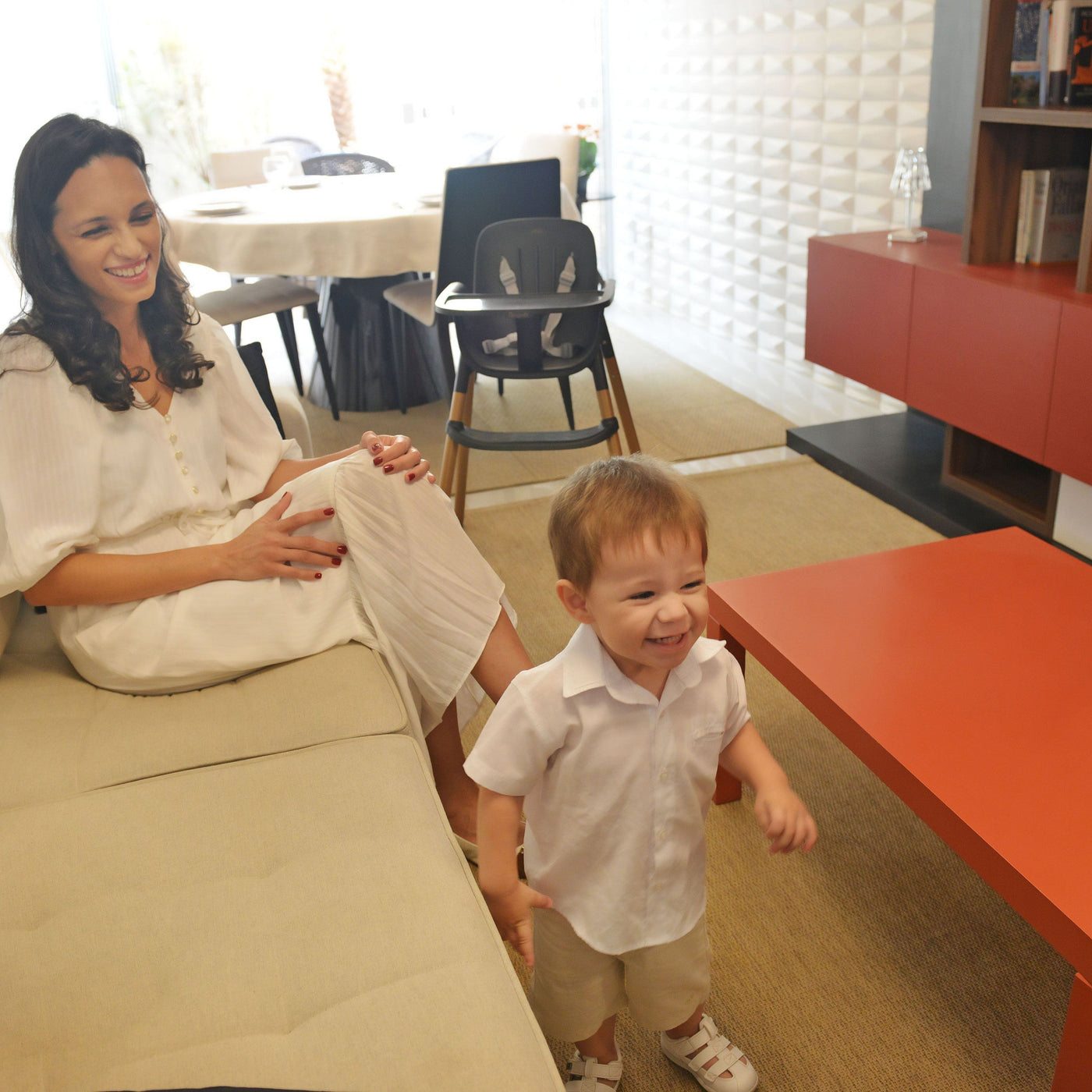 PEG Poke Lightweight High Chair