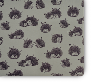Oilo Hedgehog Crib Sheet